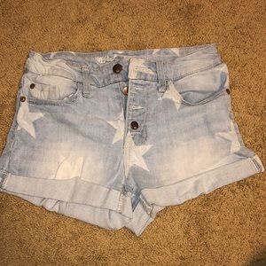 Mossimo Size 4 star print jean shorts